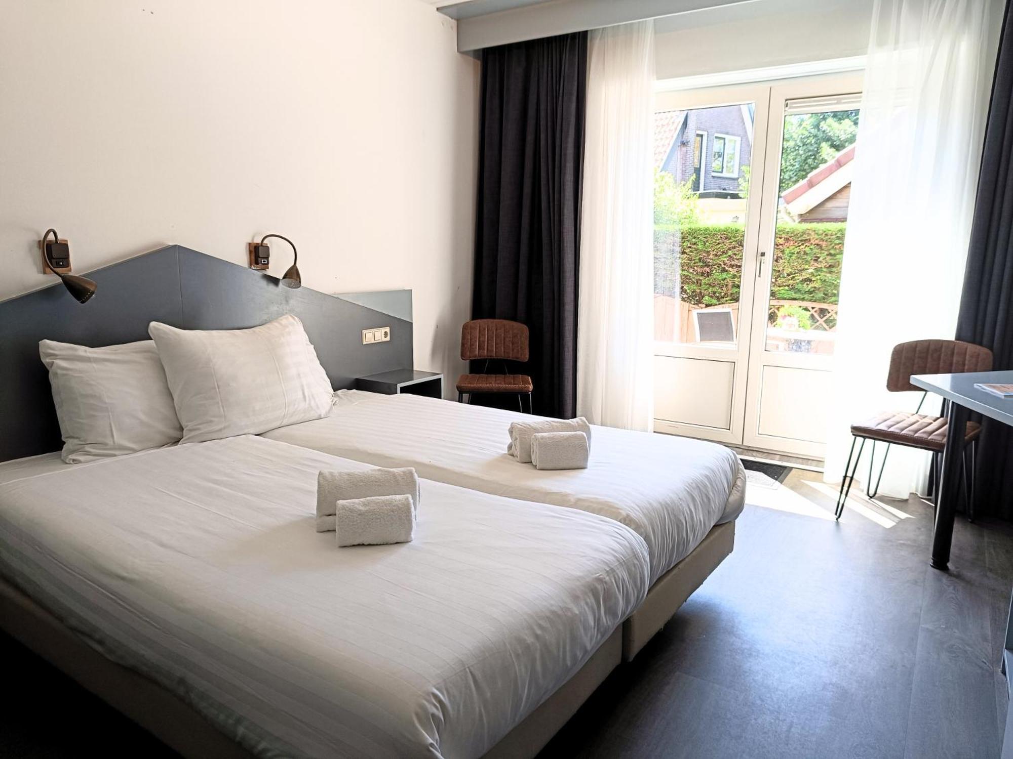 Hotel Den Burg - Digital Access מראה חיצוני תמונה