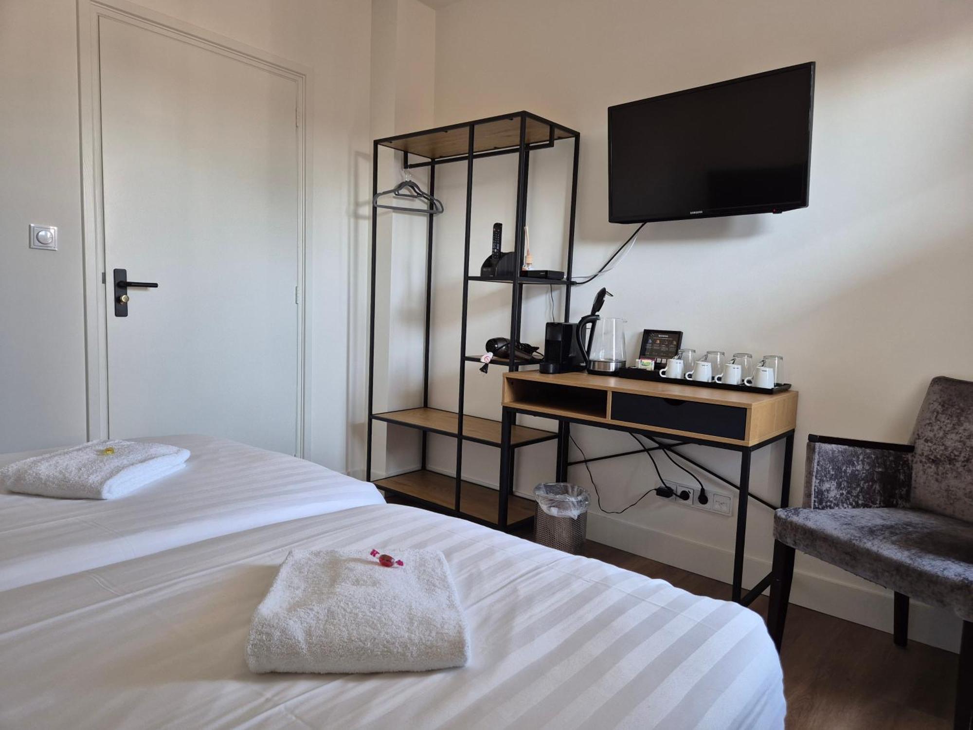 Hotel Den Burg - Digital Access מראה חיצוני תמונה